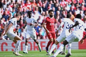 熊猫tv官网-热刺对南安普敦